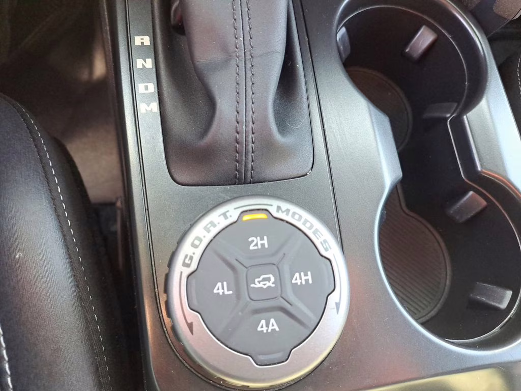 2025 Shadow Black Ford Bronco Badlands Hard Top 4X4 SUV