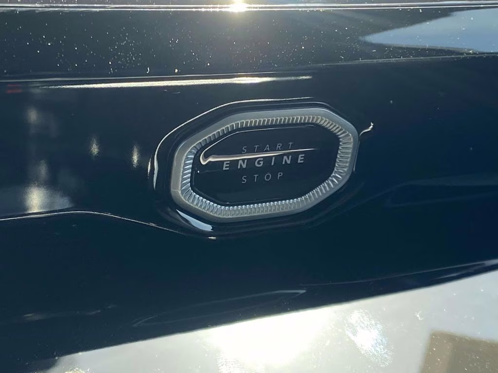 2026 Diamond Black Crystal Pearlcoat Jeep Grand Cherokee L Limited 4X4 SUV