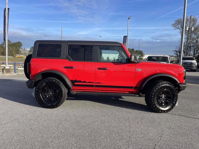 2024 Race Red Ford Bronco Wildtrak 4X4 SUV