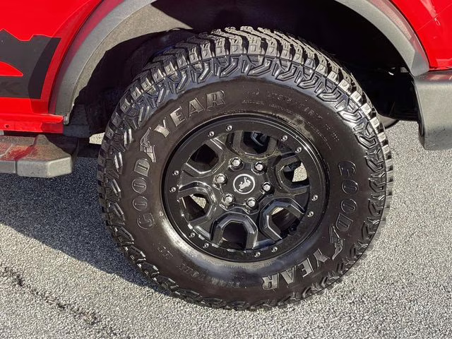 2024 Race Red Ford Bronco Wildtrak 4X4 SUV