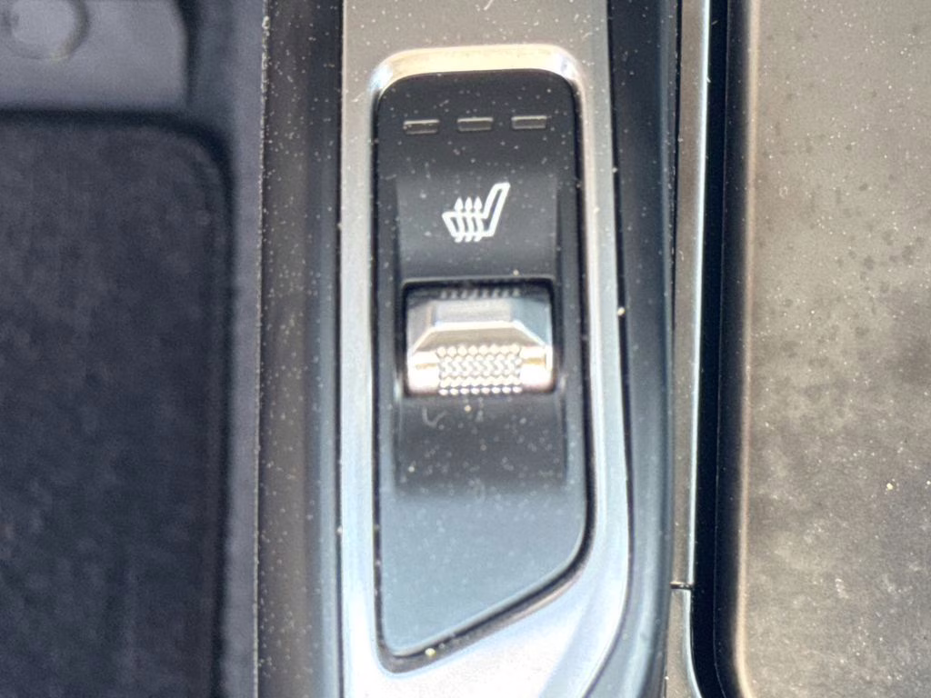 2021 Sparkling Silver Kia Sorento S AWD SUV