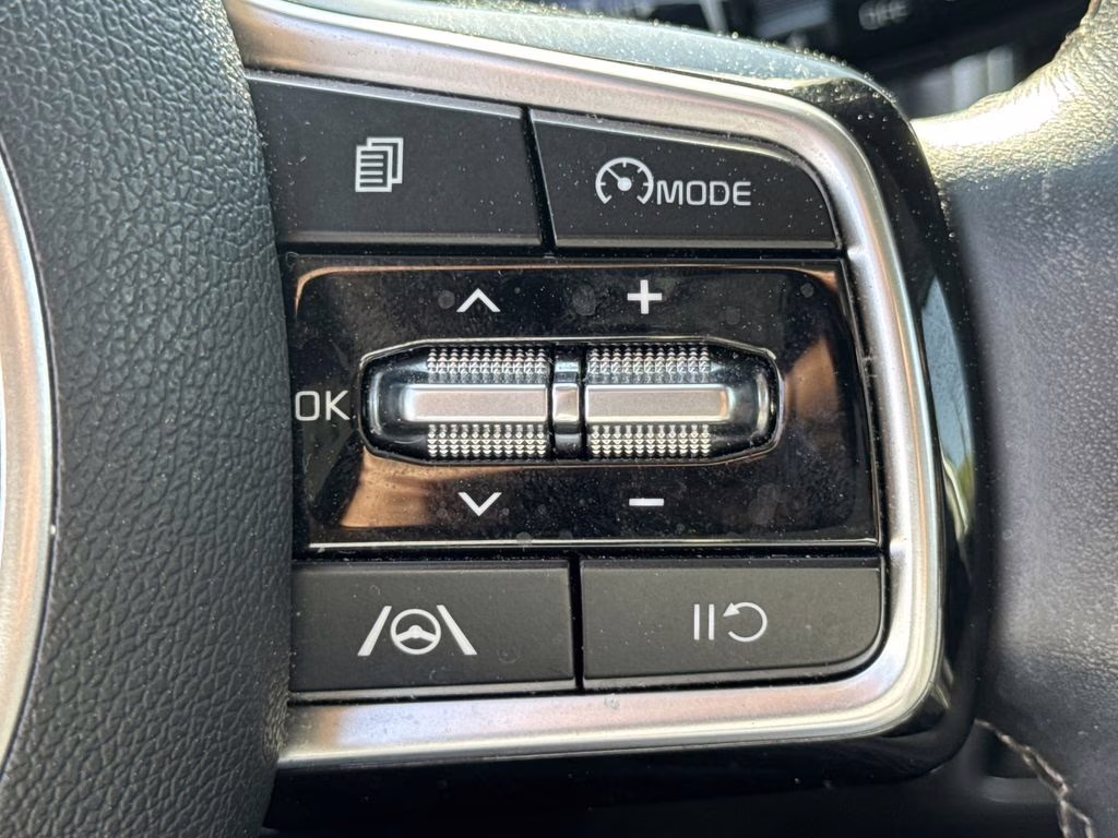 2021 Sparkling Silver Kia Sorento S AWD SUV