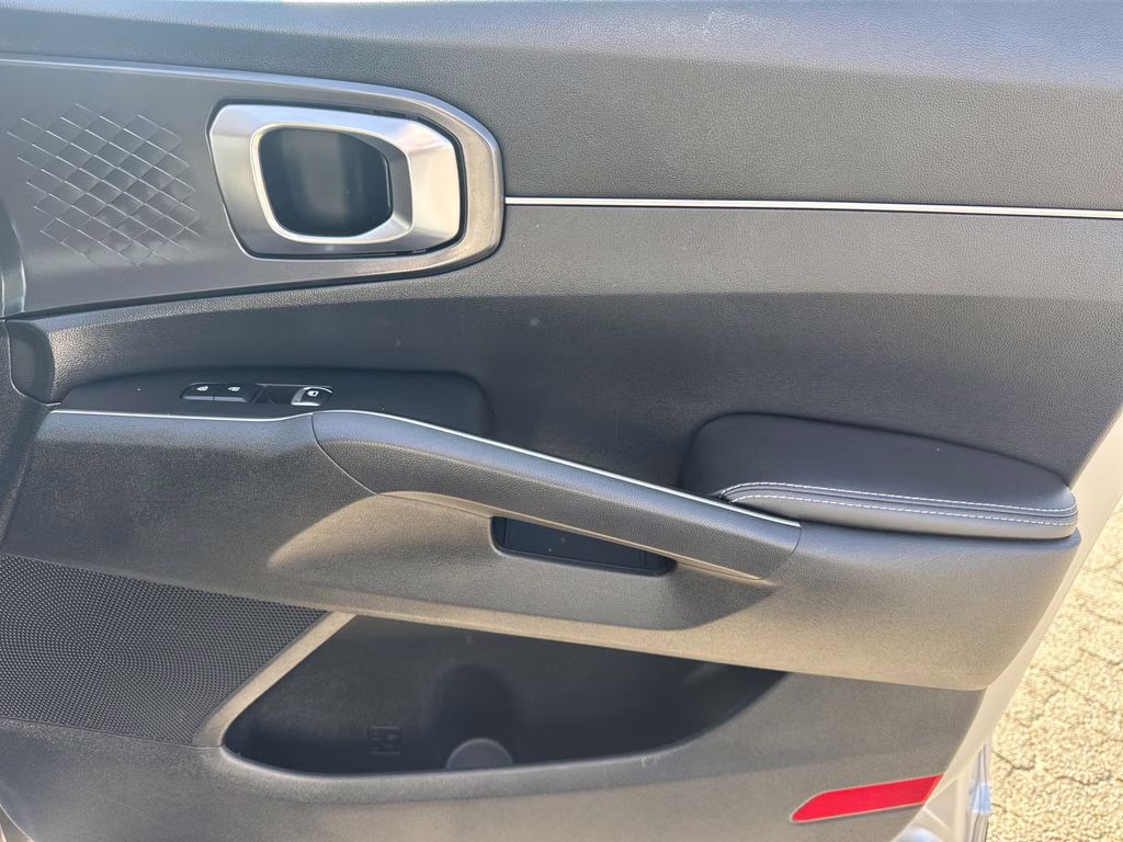 2021 Sparkling Silver Kia Sorento S AWD SUV