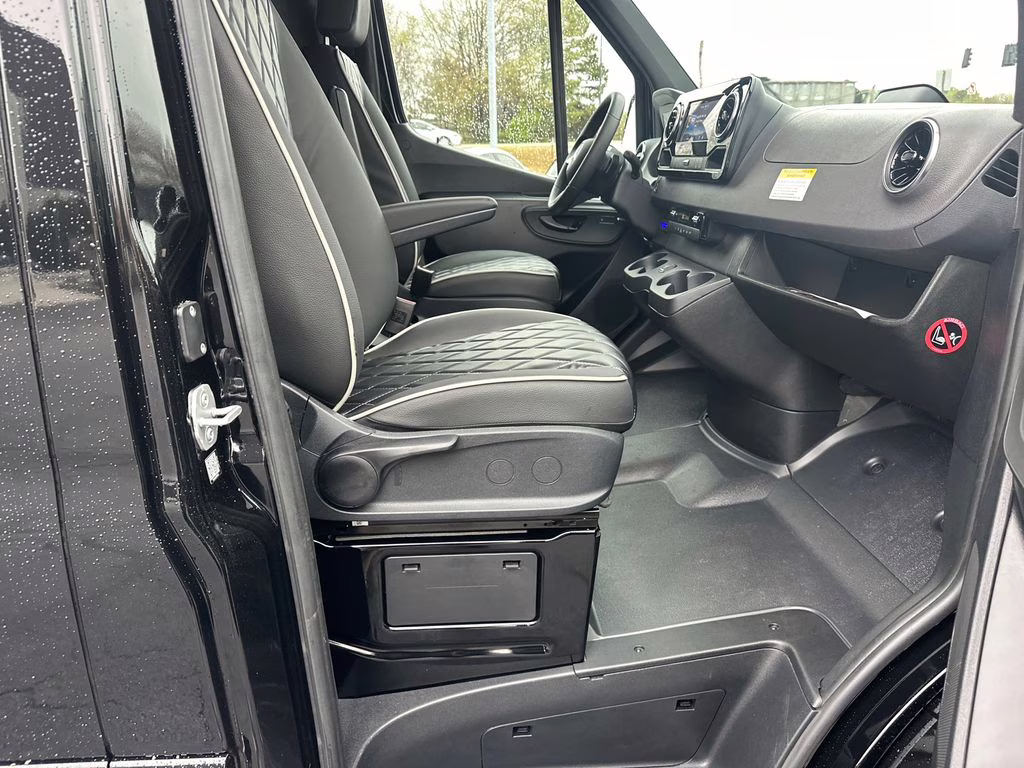 2026 Obsidian Mercedes-Benz Sprinter 3500XD Cargo 170 WB RWD Van