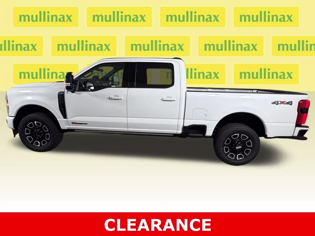 2026 Star White Metallic Tri-Coat Ford Super Duty F-350 SRW Platinum 4X4 Truck