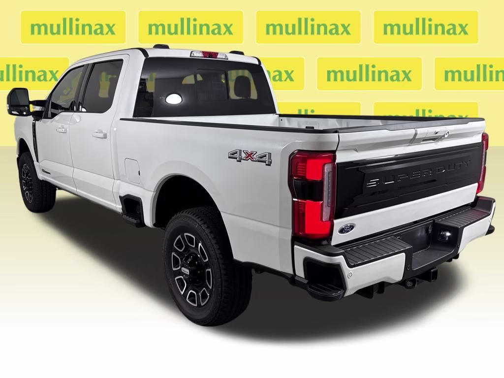 2026 Star White Metallic Tri-Coat Ford Super Duty F-350 SRW Platinum 4X4 Truck