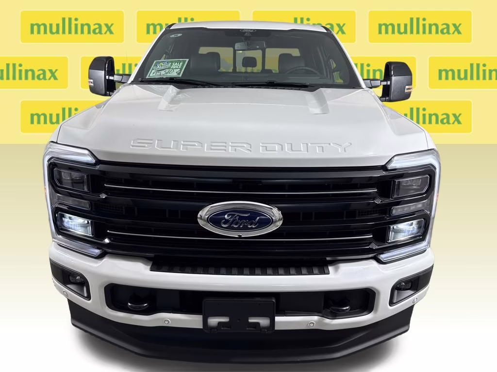 2026 Star White Metallic Tri-Coat Ford Super Duty F-350 SRW Platinum 4X4 Truck