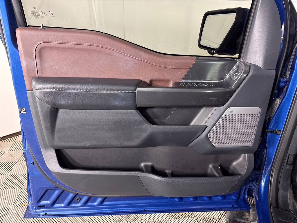 2023 Atlas Blue Metallic Ford F-150 Lariat 4X4 Truck