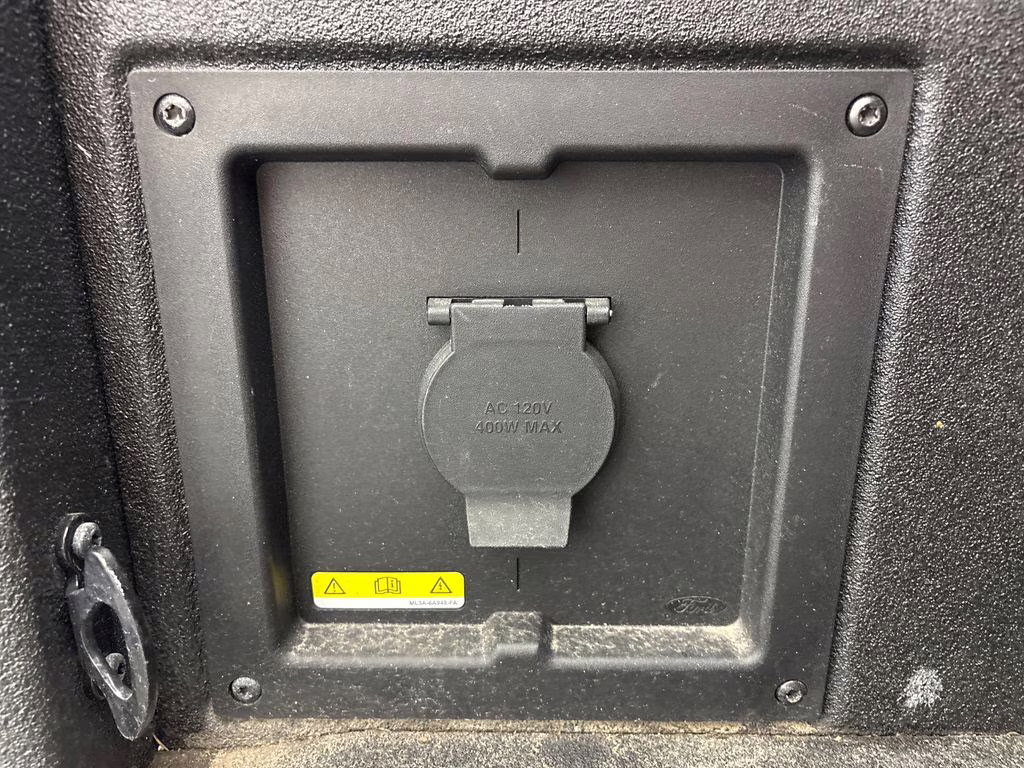 2023 Atlas Blue Metallic Ford F-150 Lariat 4X4 Truck