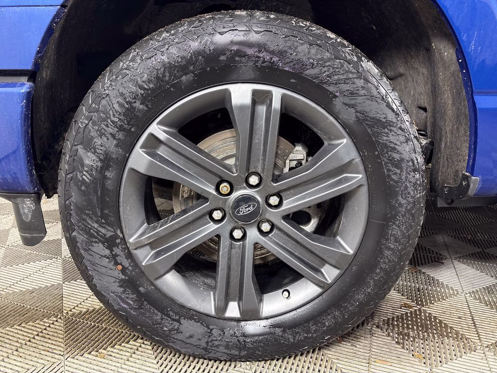 2023 Atlas Blue Metallic Ford F-150 XL 4X4 Truck