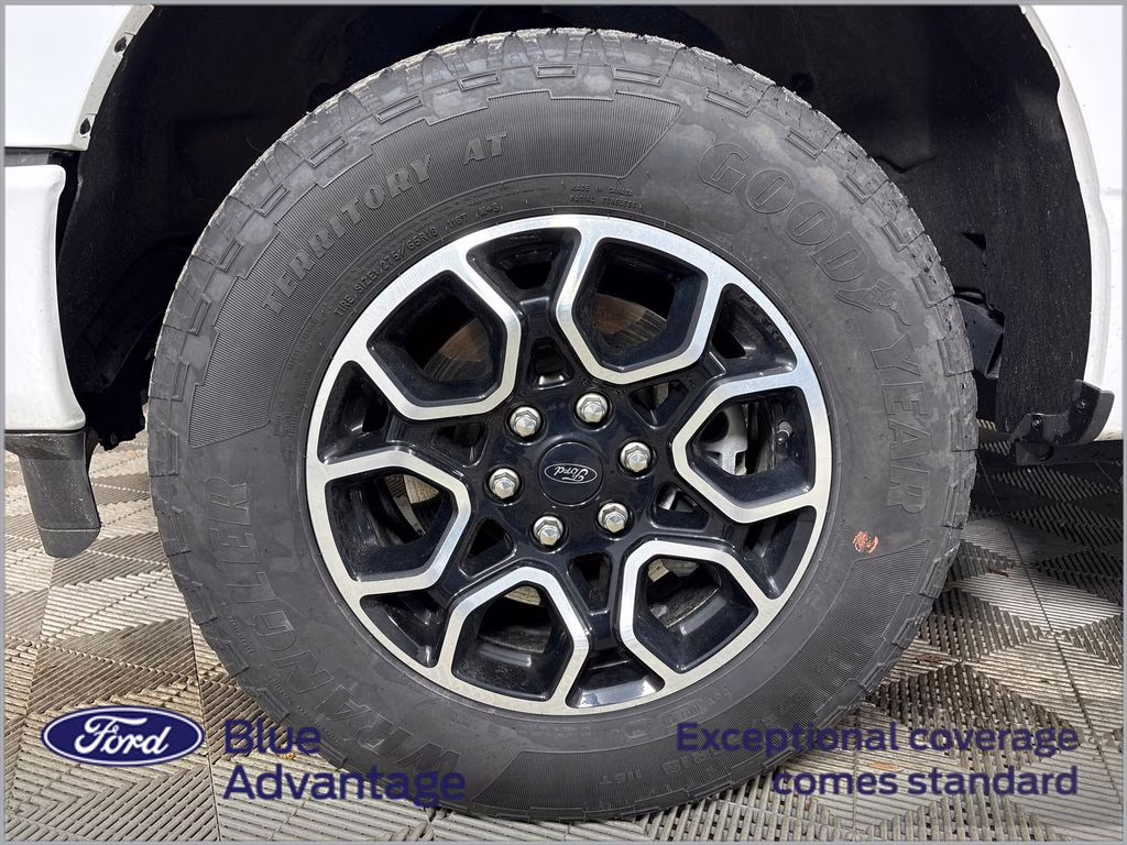 2023 Oxford White Ford F-150 XLT 4X4 Truck