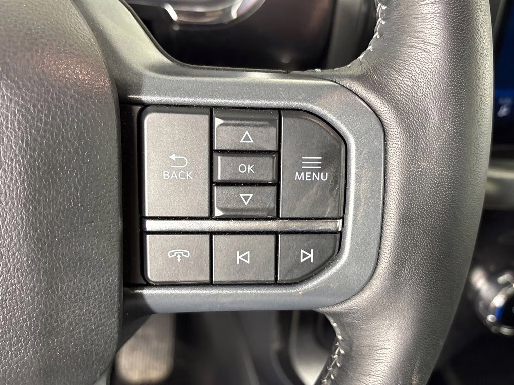 2023 Agate Black Metallic Ford F-150 Lariat 4X4 Truck