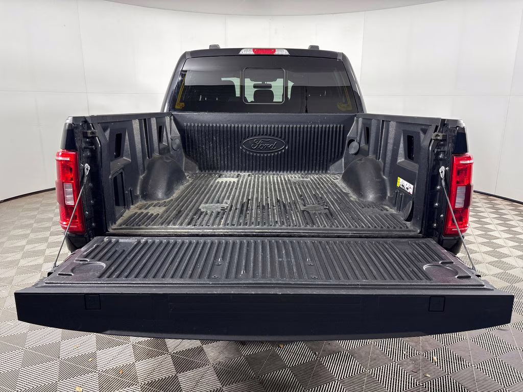 2023 Agate Black Metallic Ford F-150 XLT 4X4 Truck