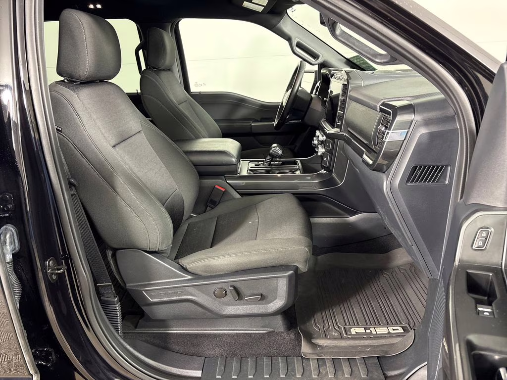 2023 Agate Black Metallic Ford F-150 XLT 4X4 Truck