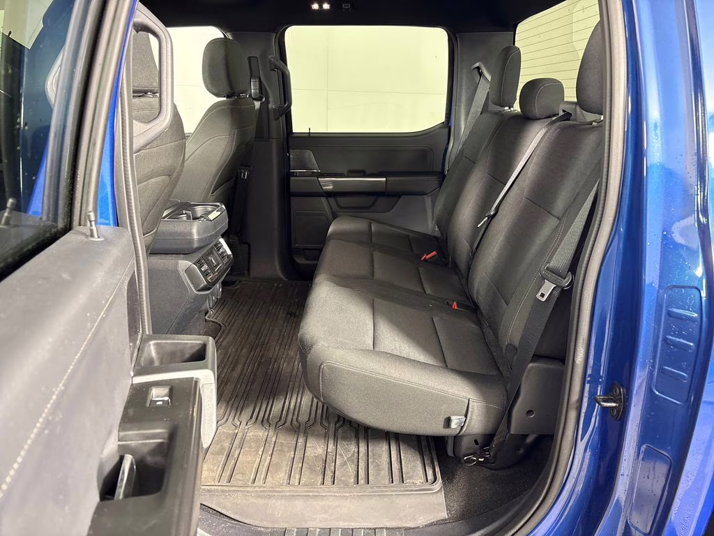 2023 Atlas Blue Metallic Ford F-150 XLT 4X4 Truck