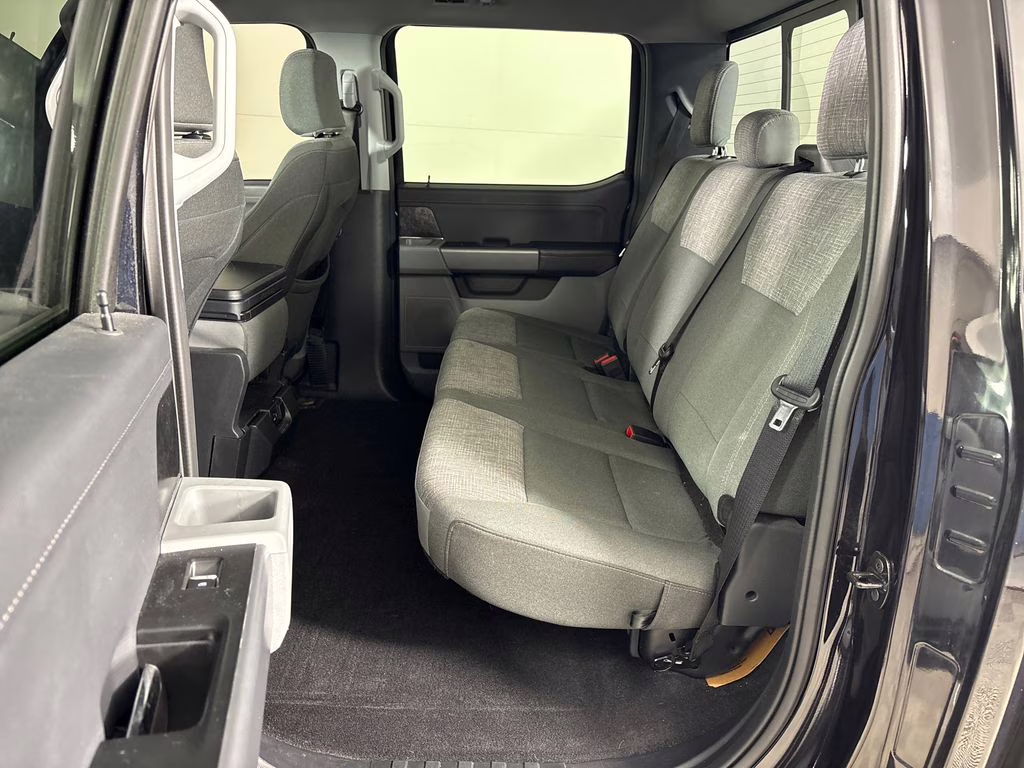 2023 Agate Black Metallic Ford F-150 XLT 4X4 Truck