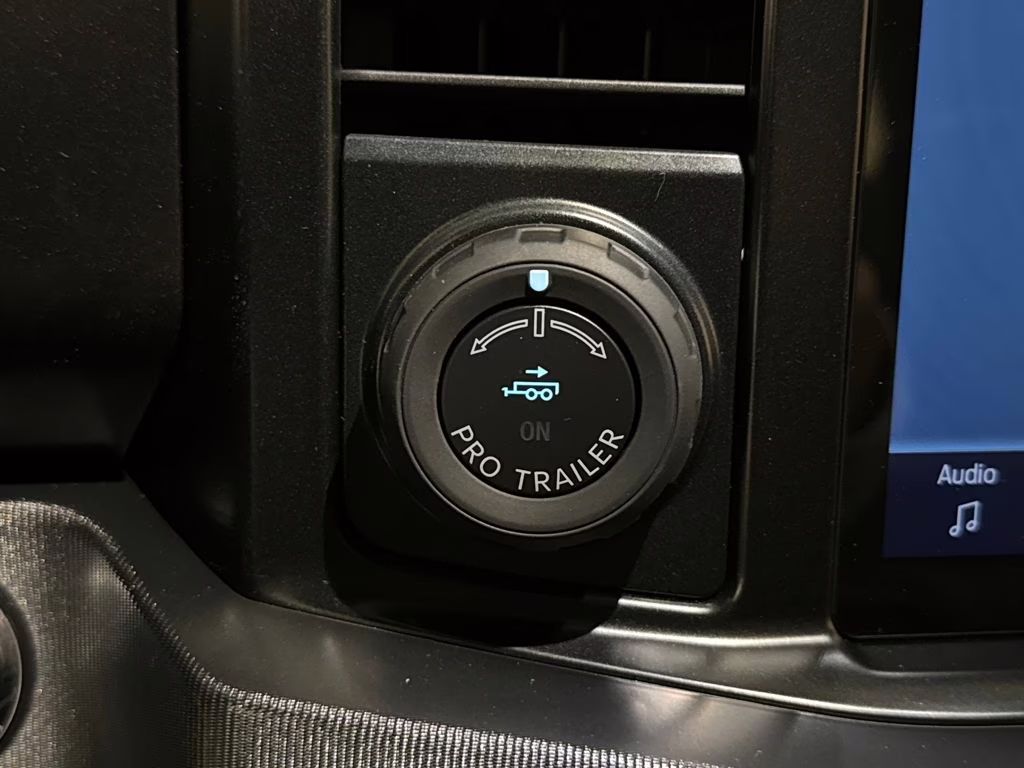 2026 Star White Metallic Tri-Coat Ford Super Duty F-350 SRW Platinum 4X4 Truck