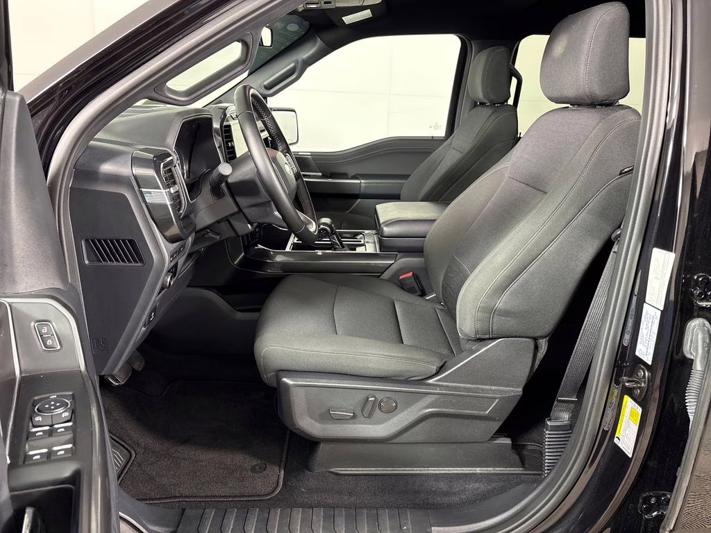 2023 Agate Black Metallic Ford F-150 XLT 4X4 Truck