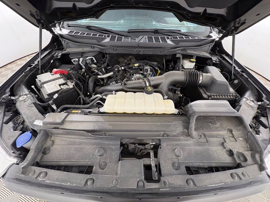 2023 Agate Black Metallic Ford F-150 Lariat 4X4 Truck