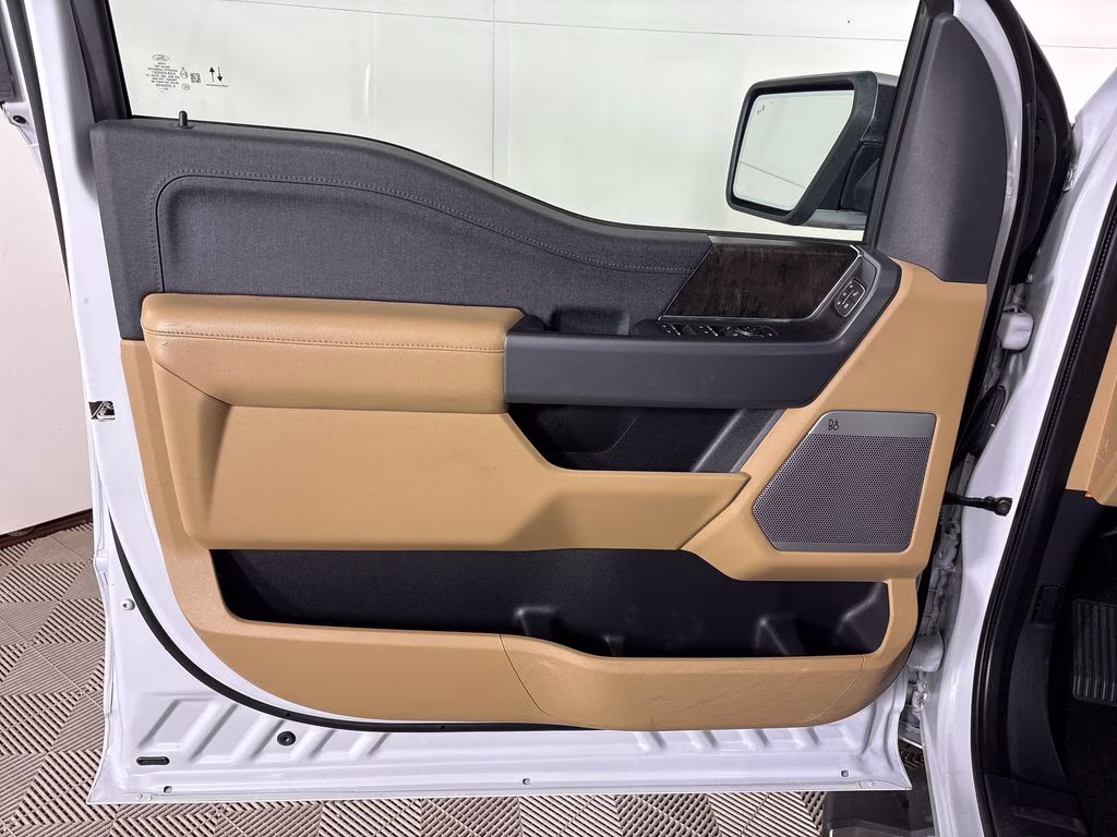 2021 White Metallic Ford F-150 Lariat 4X4 Truck