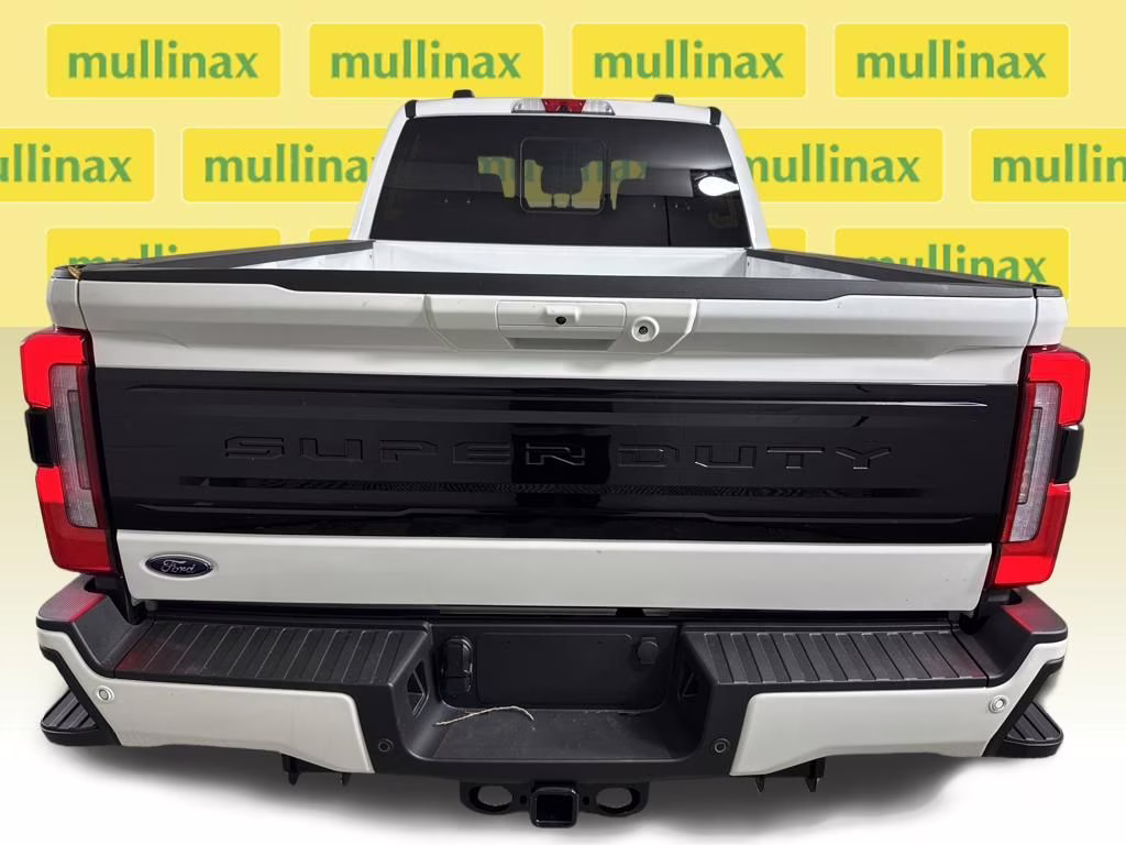 2026 Star White Metallic Tri-Coat Ford Super Duty F-350 SRW Platinum 4X4 Truck