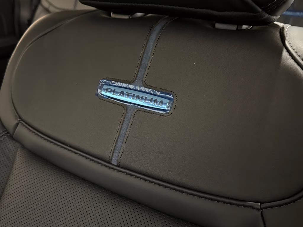 2026 Star White Metallic Tri-Coat Ford Super Duty F-350 SRW Platinum 4X4 Truck