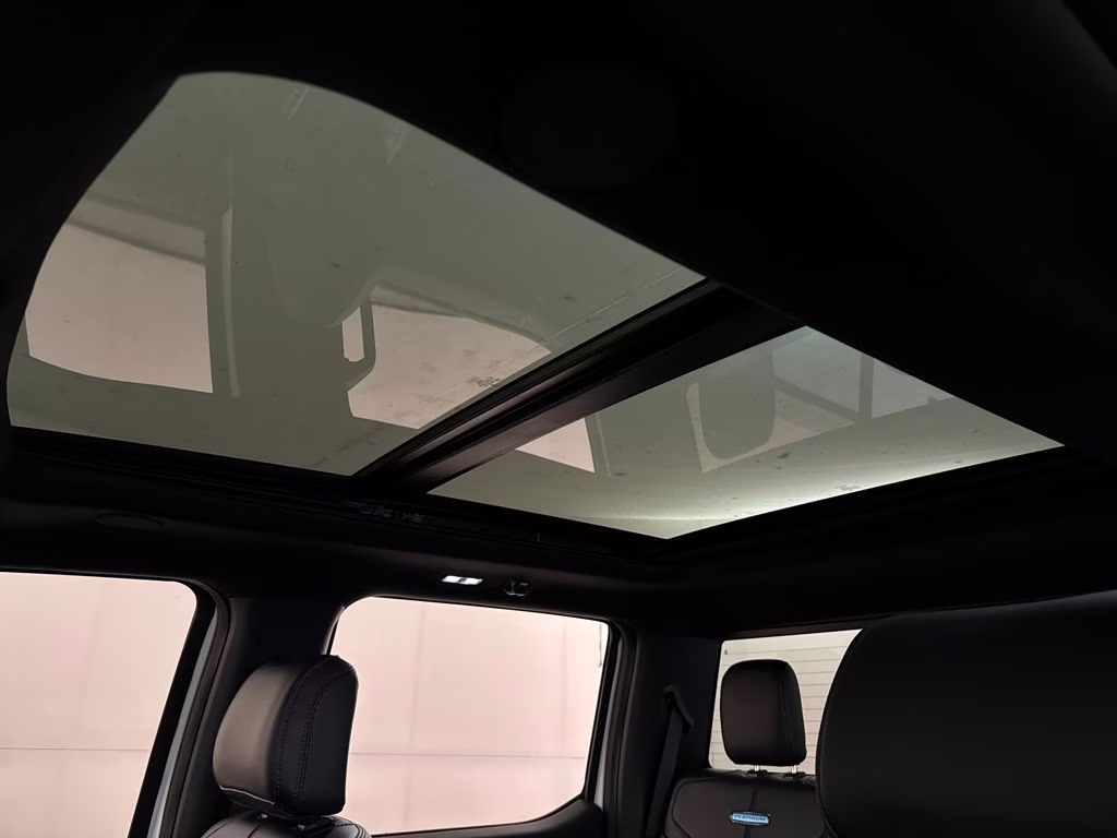 2026 Star White Metallic Tri-Coat Ford Super Duty F-350 SRW Platinum 4X4 Truck