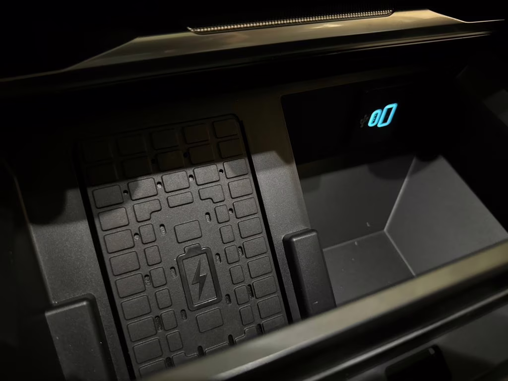 2026 Star White Metallic Tri-Coat Ford Super Duty F-350 SRW Platinum 4X4 Truck