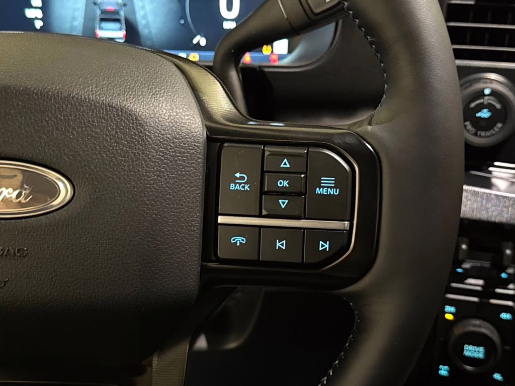 2026 Star White Metallic Tri-Coat Ford Super Duty F-350 SRW Platinum 4X4 Truck