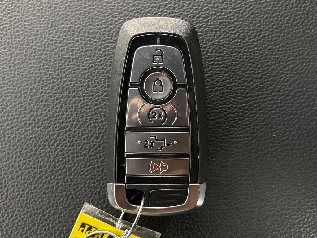 2023 Oxford White Ford F-150 XLT 4X4 Truck