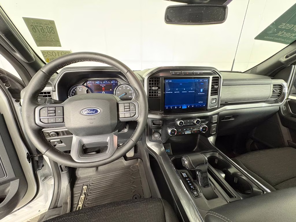 2023 Oxford White Ford F-150 XLT 4X4 Truck