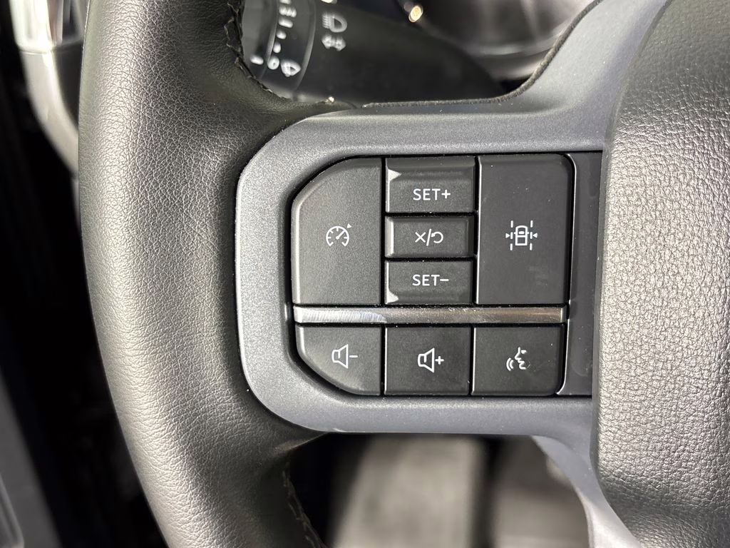 2023 Agate Black Metallic Ford F-150 XLT 4X4 Truck