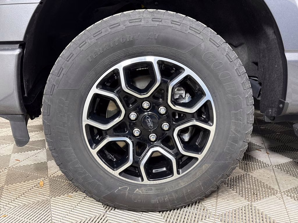 2023 Gray Metallic Ford F-150 XLT 4X4 Truck