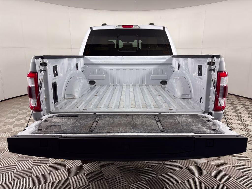 2021 White Metallic Ford F-150 Lariat 4X4 Truck