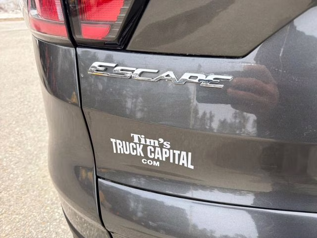 2017 Magnetic Ford Escape Titanium 4X4 SUV