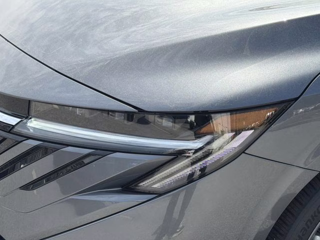 2026 Gun Metallic Nissan Sentra SL FWD Sedan