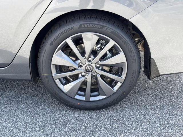 2026 Gun Metallic Nissan Sentra SL FWD Sedan