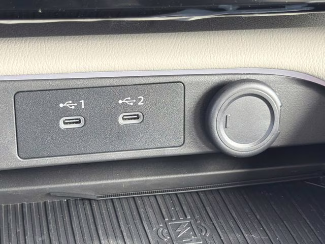 2026 Gun Metallic Nissan Sentra SL FWD Sedan