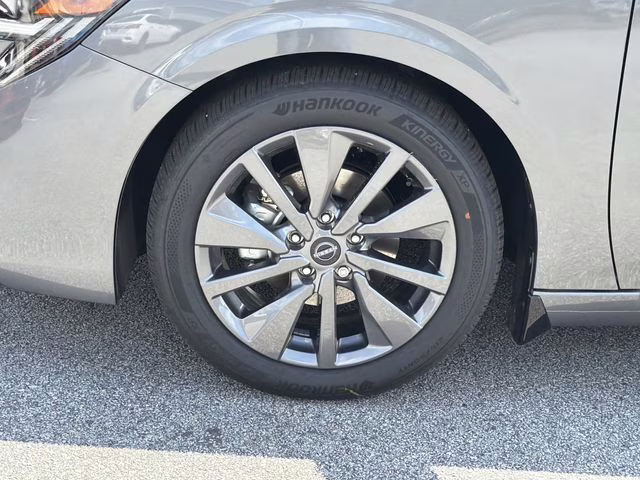 2026 Gun Metallic Nissan Sentra SL FWD Sedan