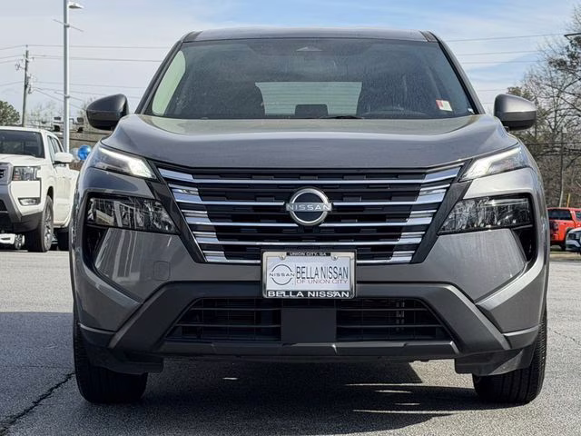 2025 Gun Metallic Nissan Rogue SV FWD SUV