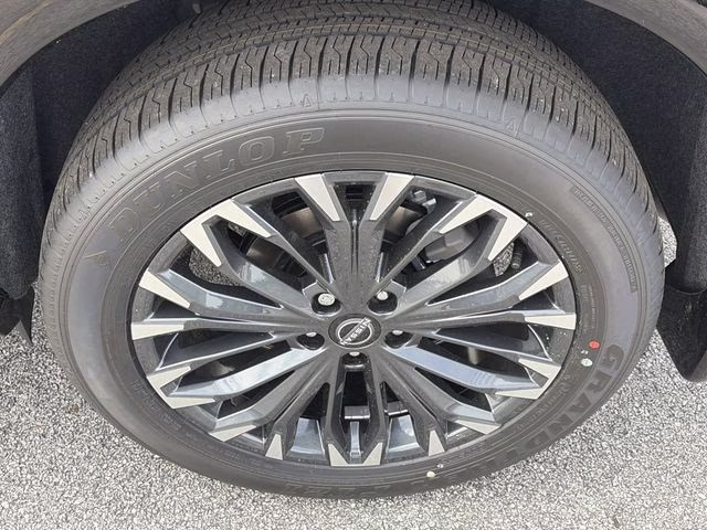 2026 Champagne Silver Metallic Nissan Rogue Platinum AWD SUV