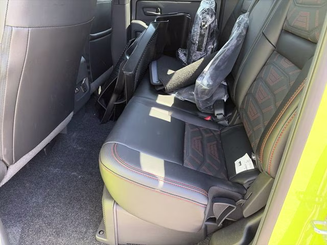 2026 Citrus Strike Nissan Frontier PRO-4X 4X4 Truck