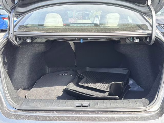 2026 Gun Metallic Nissan Sentra SL FWD Sedan