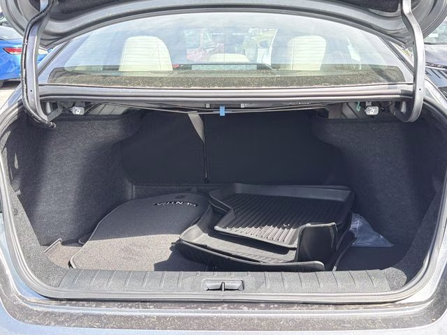 2026 Gun Metallic Nissan Sentra SL FWD Sedan
