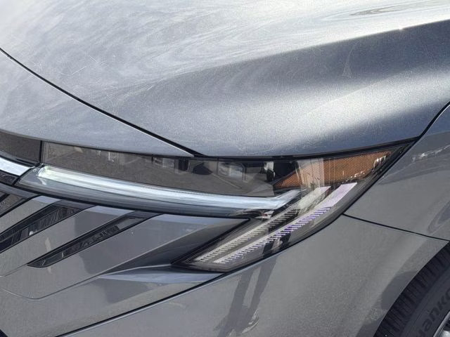 2026 Gun Metallic Nissan Sentra SL FWD Sedan