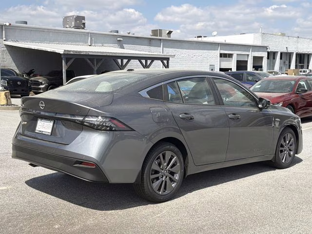2026 Gun Metallic Nissan Sentra SL FWD Sedan