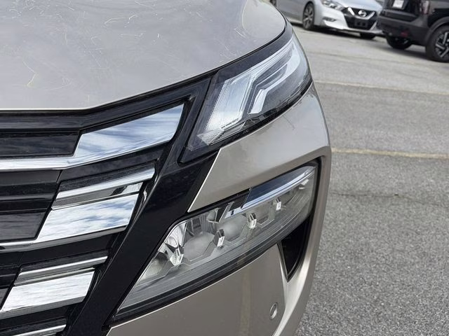 2026 Champagne Silver Metallic Nissan Rogue Platinum AWD SUV