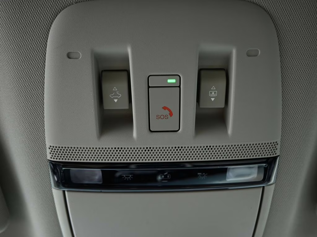 2026 Everest White Pearl Tricoat Nissan Murano SL AWD SUV