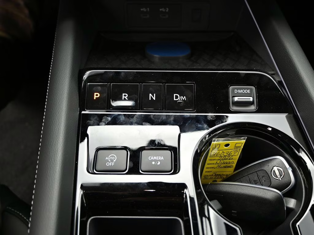 2026 Champagne Silver Metallic Nissan Murano Platinum AWD SUV