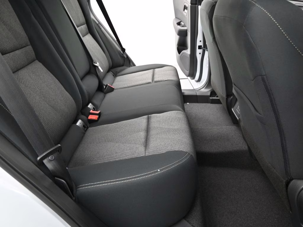 2026 Everest White Pearl Tricoat Nissan Rogue SV FWD SUV